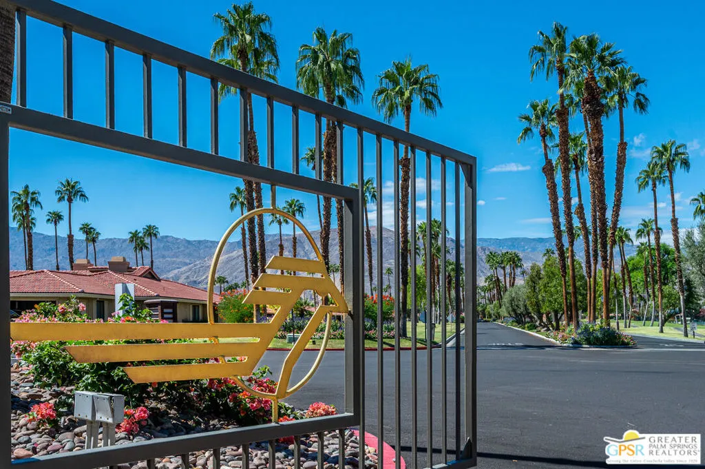 Palm Desert, California 92260, United States, 3 Bedrooms Bedrooms, ,2 BathroomsBathrooms,Residential,Active,218134