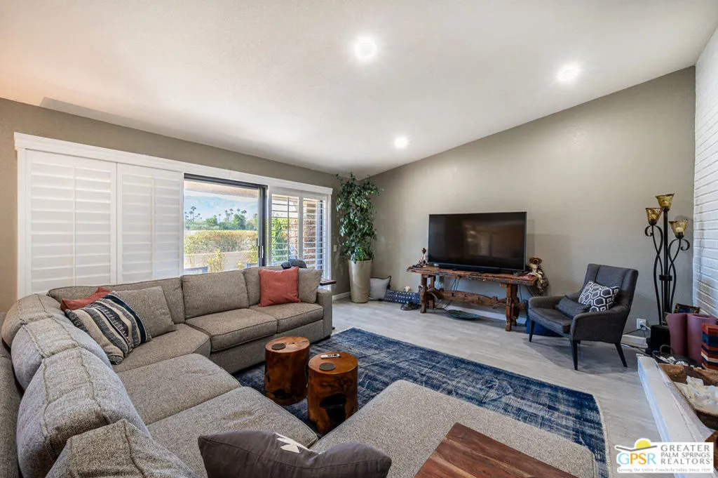 Palm Desert, California 92260, United States, 3 Bedrooms Bedrooms, ,2 BathroomsBathrooms,Residential,Active,218134