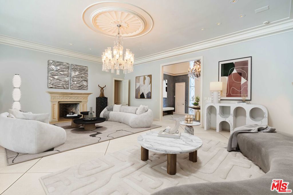 Properties 1 915 Hartford Way