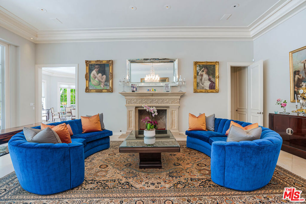 Properties 3 915 Hartford Way