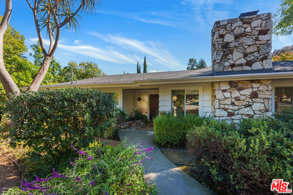 3600 Loadstone Drive