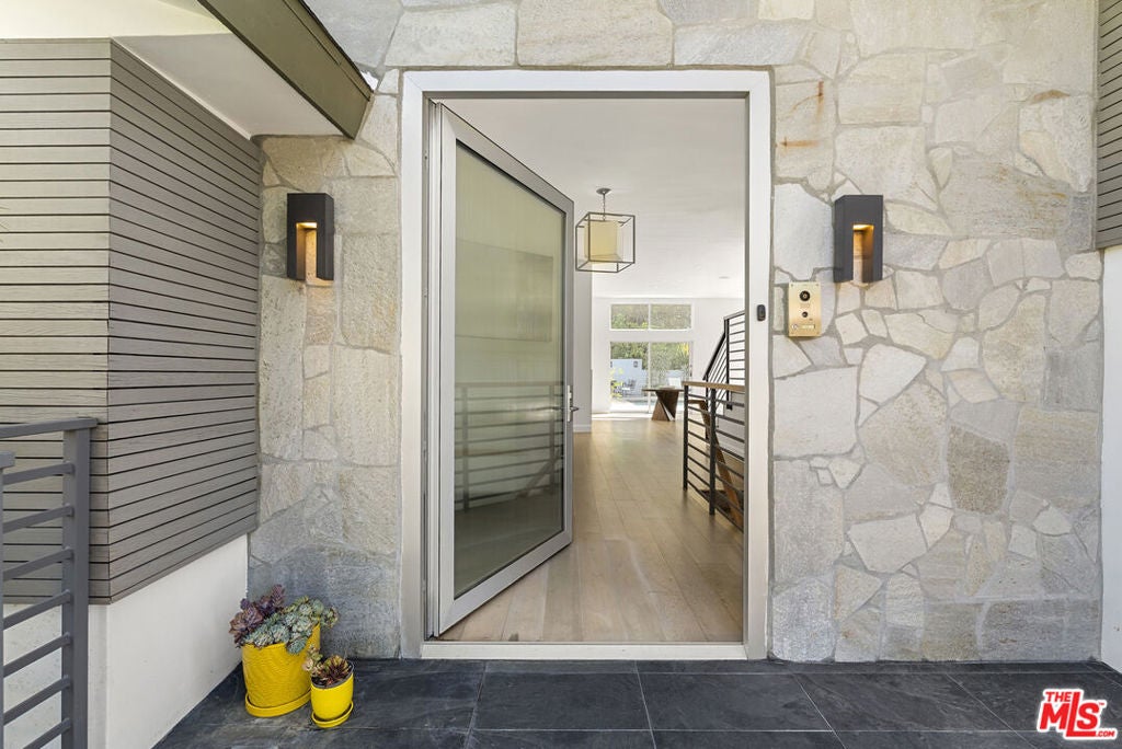 2306 Cheryl Place
