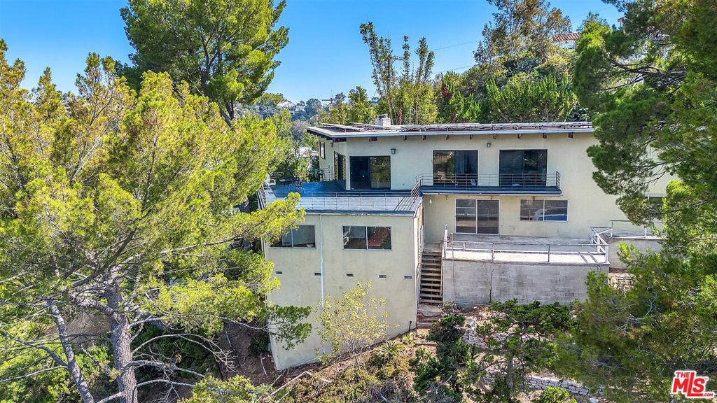 8630 Skyline Drive