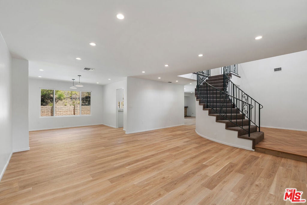 3062 Arrowhead Drive