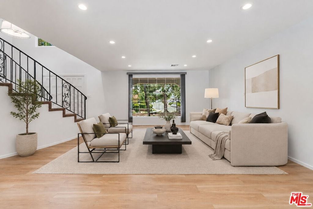 3062 Arrowhead Drive