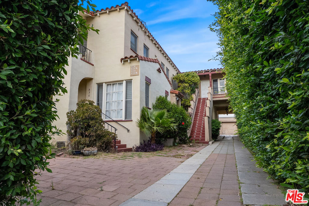 836 Wilcox Avenue