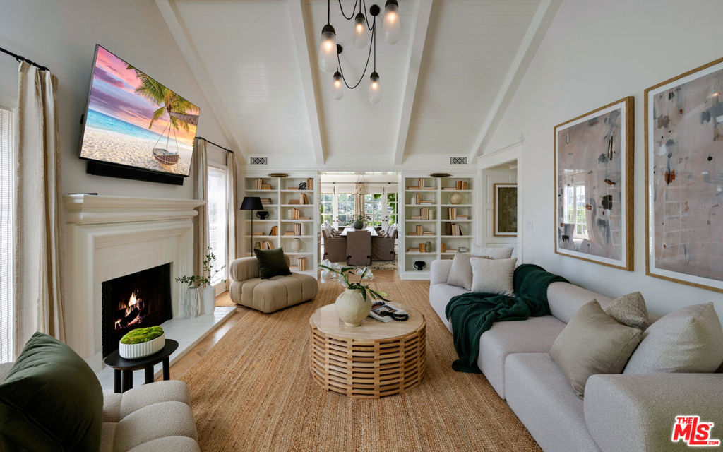 521 Spoleto Drive