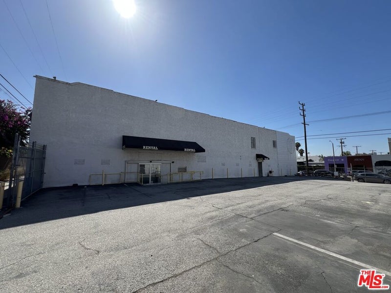 5625 Melrose Avenue