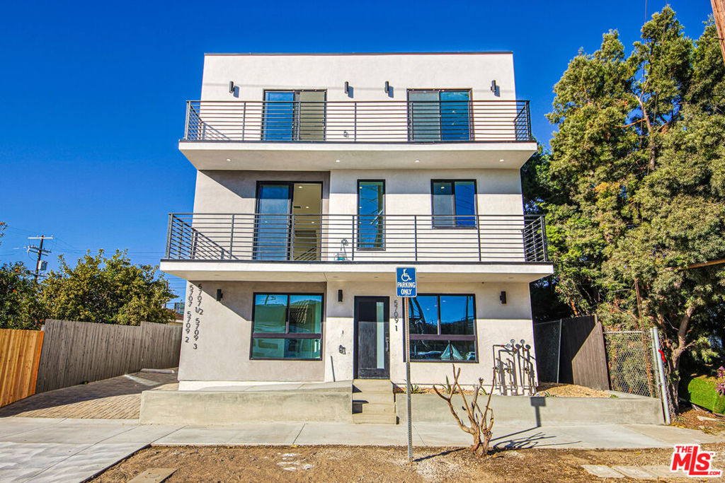 5707 Auckland Avenue