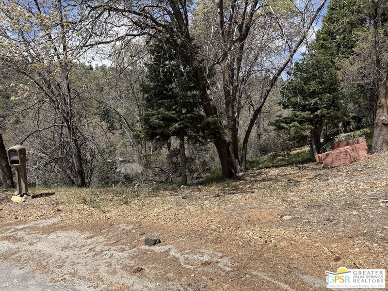 6032 Tripp Lane
