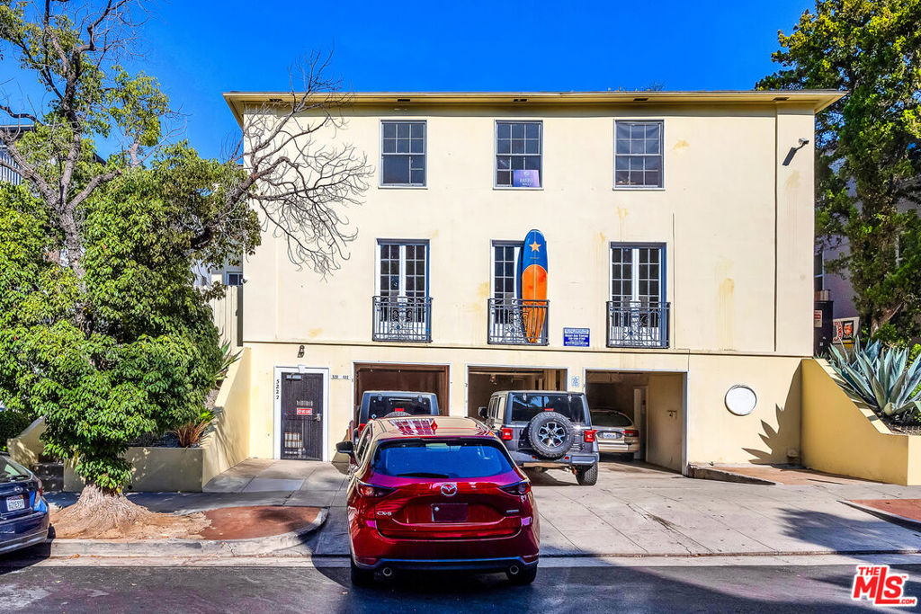 Properties 4 500 512 520 Midvale Avenue