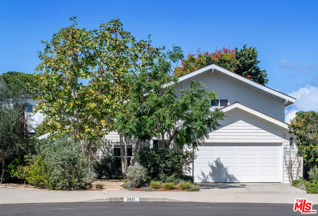 3021 Barry Avenue