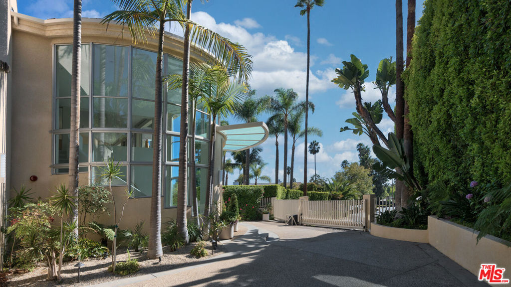 816 Monte Leon Drive