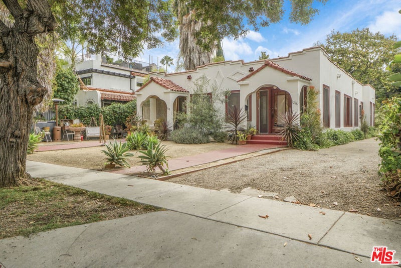 1218 Poinsettia Drive