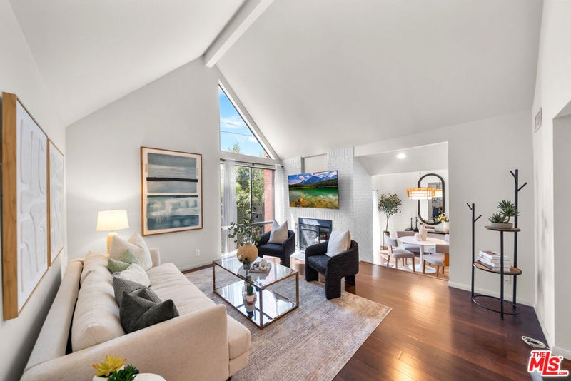 835 S Lucerne Boulevard 310