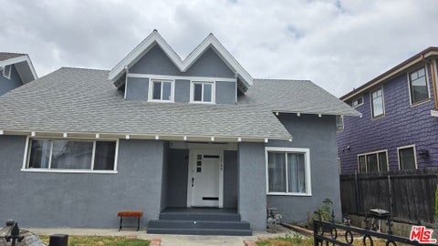 Photo of 1745 S Kingsley Drive, Los Angeles, CA 90006 (MLS # 26854205)
