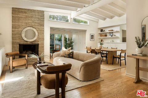 6006 Babbitt Avenue Encino CA 91316