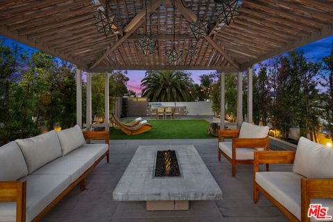 613 Westmount Drive West Hollywood CA 90069