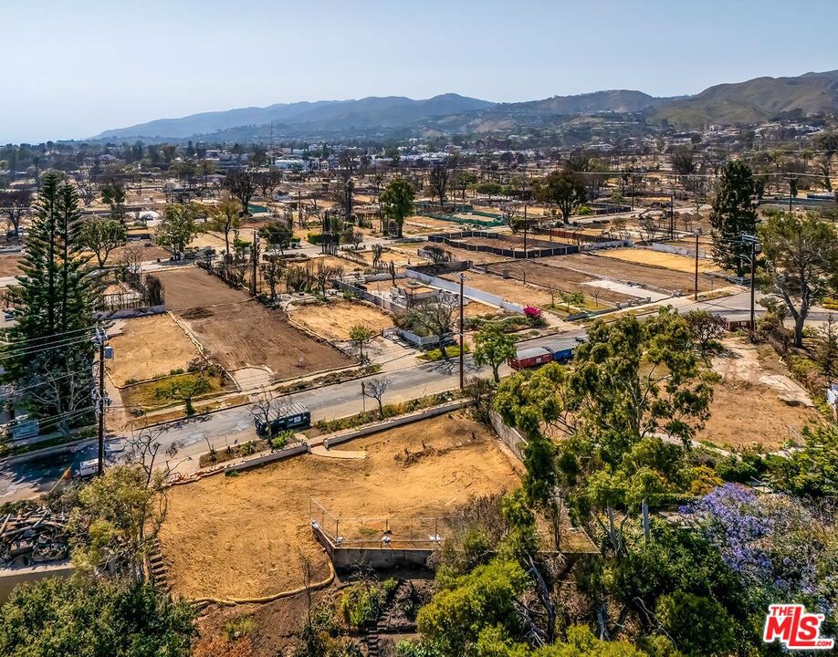 824 Chautauqua Boulevard