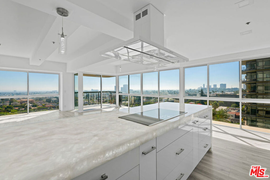 10790 Wilshire Boulevard 806