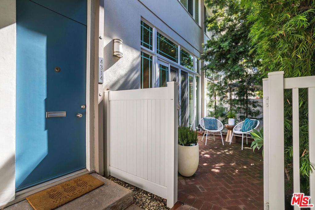 4314 W Kling Street 23