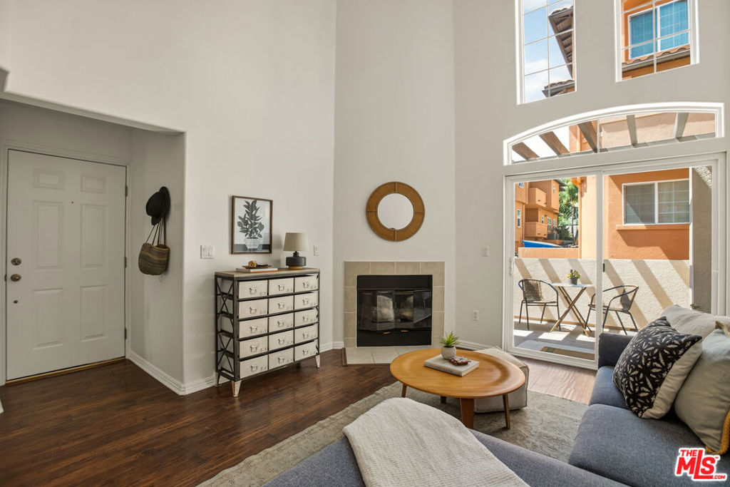 3711 Baldwin Street 1304