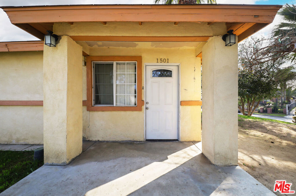 1501 Crestview Drive