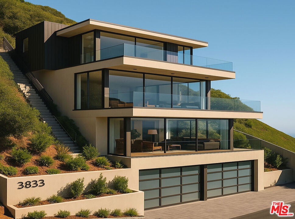 3833 Rambla Pacifico Street