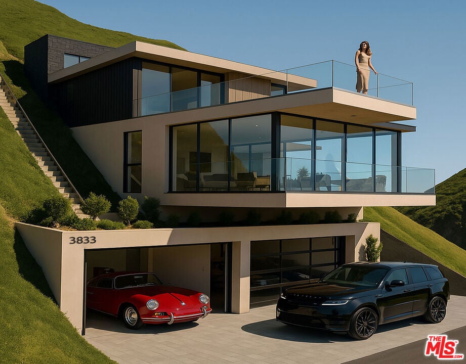 3833 Rambla Pacifico Street