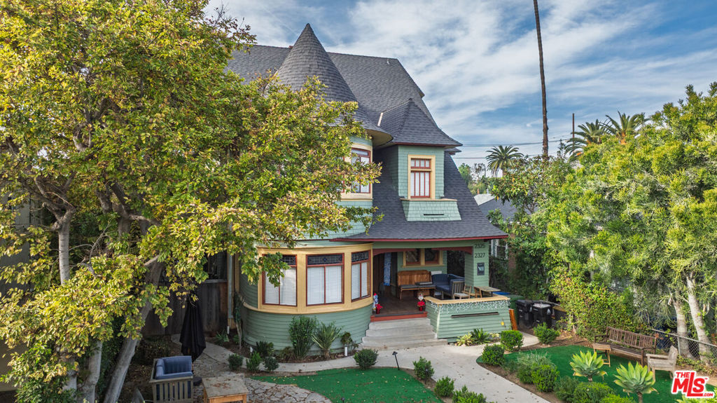 2325 Portland Street