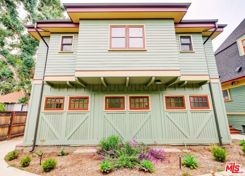 2325 Portland Street