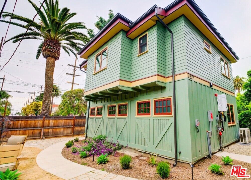 2325 Portland Street