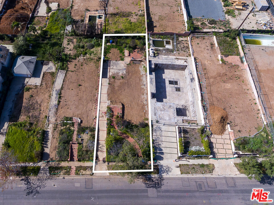 1041 Chautauqua Boulevard