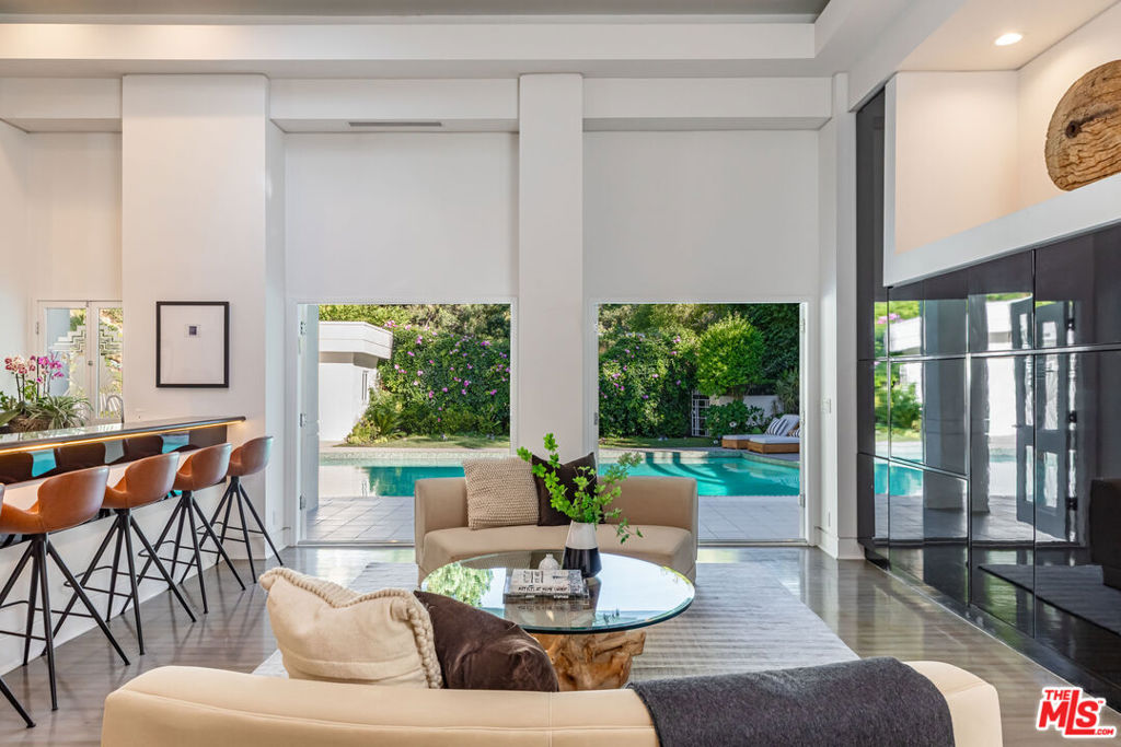 1166 San Ysidro Drive