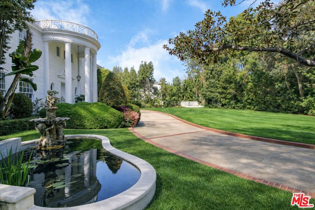 251 N Bristol Avenue