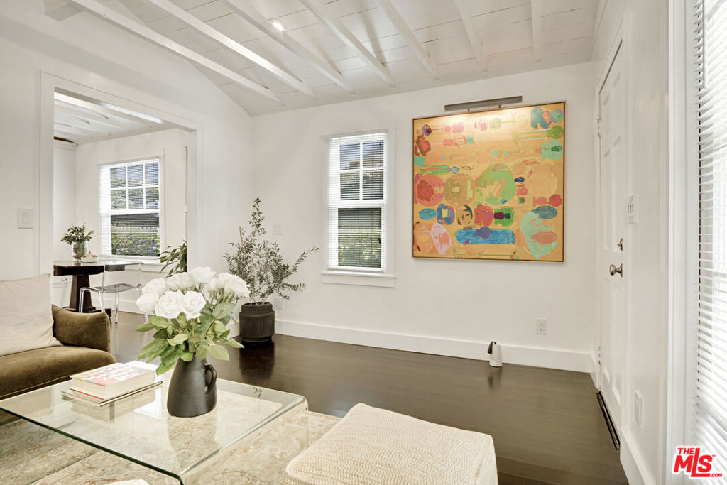 5143 La Vista Court
