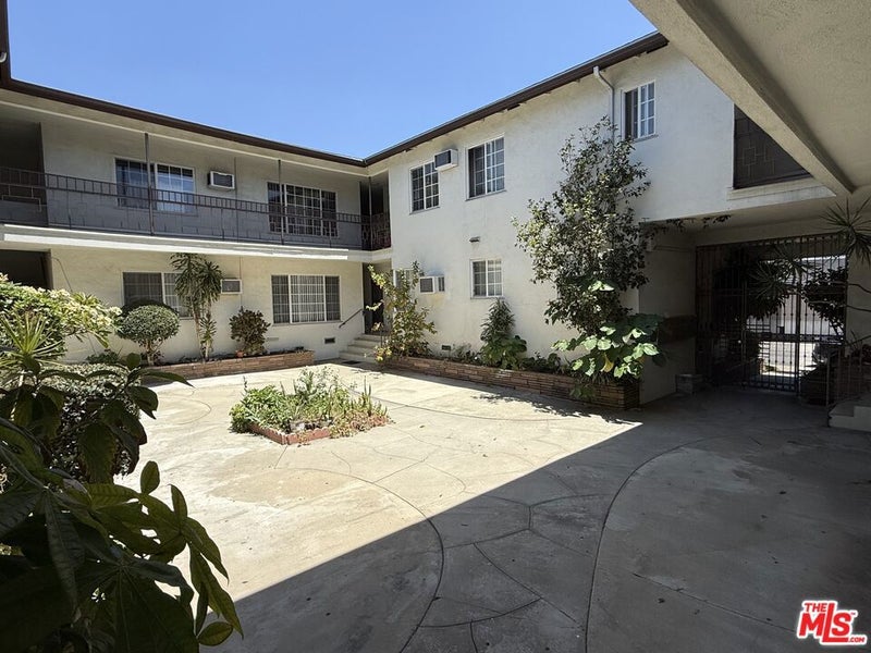 3111 W Ramona Road