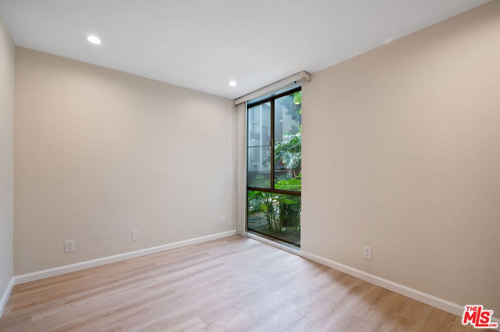 6605 Green Valley Circle 109