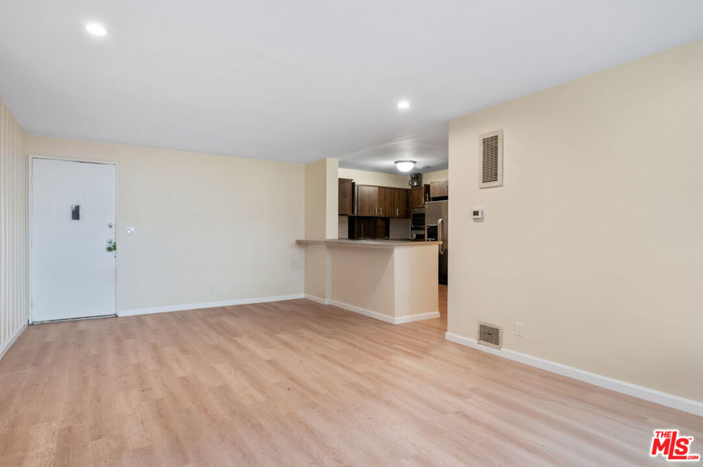 6605 Green Valley Circle 109