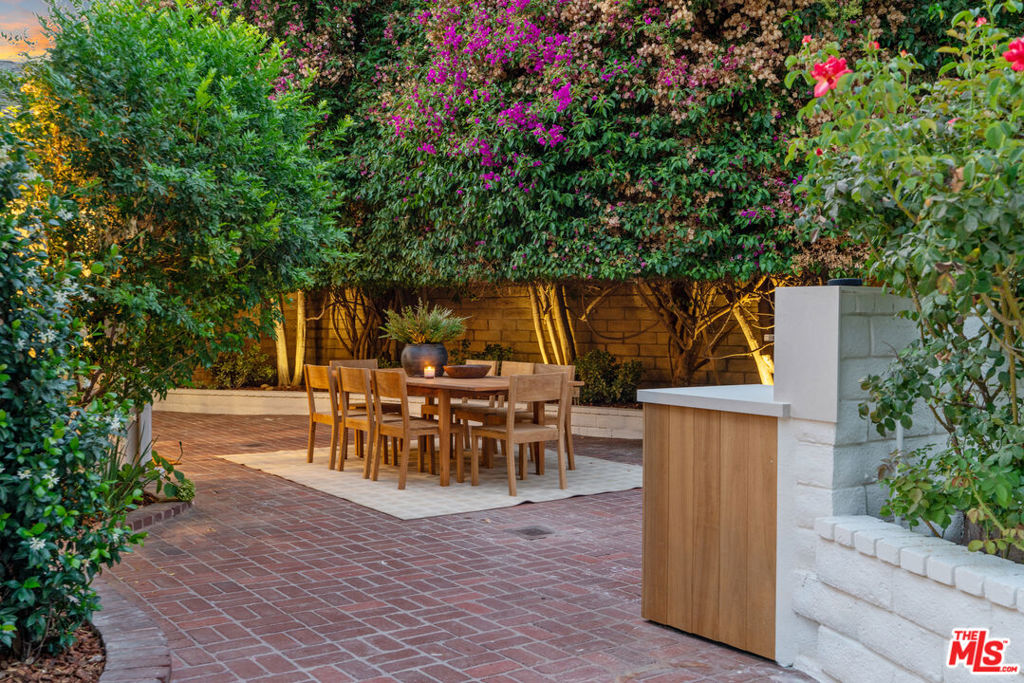 20524 Vista De Oro Place