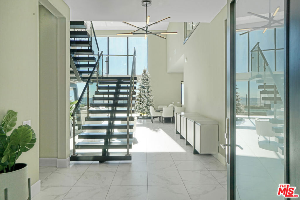 20306 W Willoughby Lane