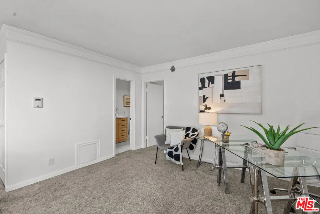 Los Angeles, California 90049, United States, 1 Bedroom Bedrooms, ,1 BathroomBathrooms,Residential,Active,243668