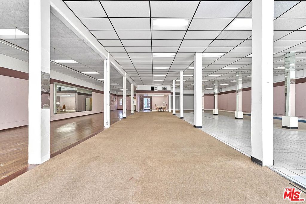 115 N Western Avenue