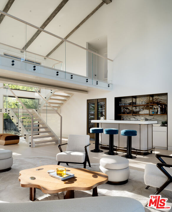 1126 Stradella Road