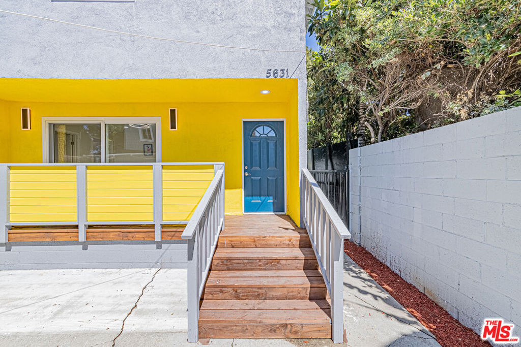 5633 La Mirada Avenue