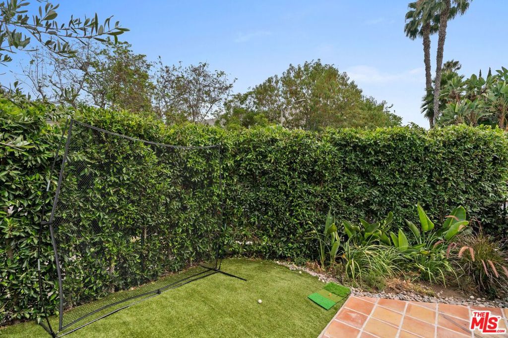 8587 Rugby Drive