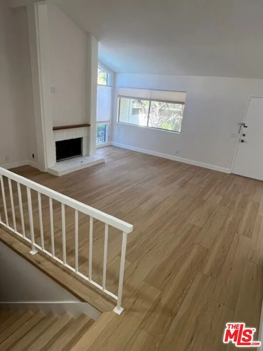 Pacific Palisades, California 90272, United States, 2 Bedrooms Bedrooms, ,2 BathroomsBathrooms,Residential,Active,257308