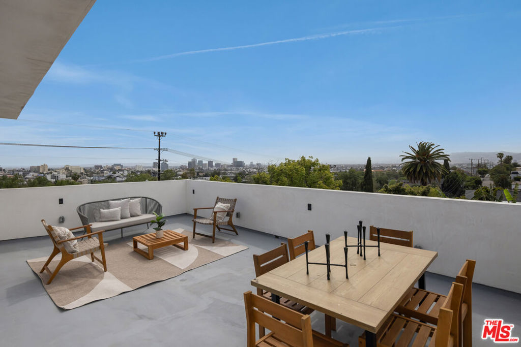 1/2 W Bellevue Avenue