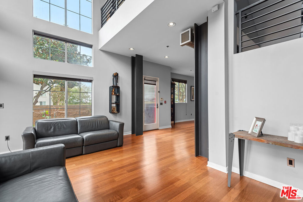 Properties 2 5300 Playa Vista Drive 12