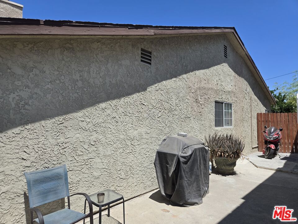 15758 Lemarsh Street